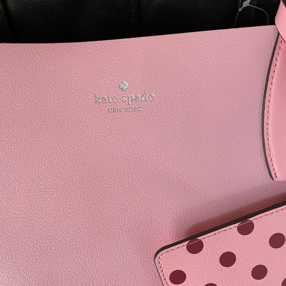 Kate spade NWT reversible leather tote & wristlet - Picture 2 of 7